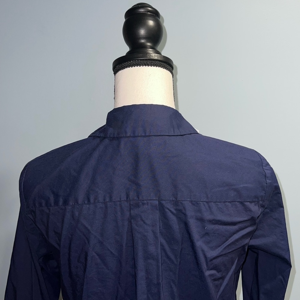 Michael kors- Navy button up top with white flowers - Picture 6 of 8